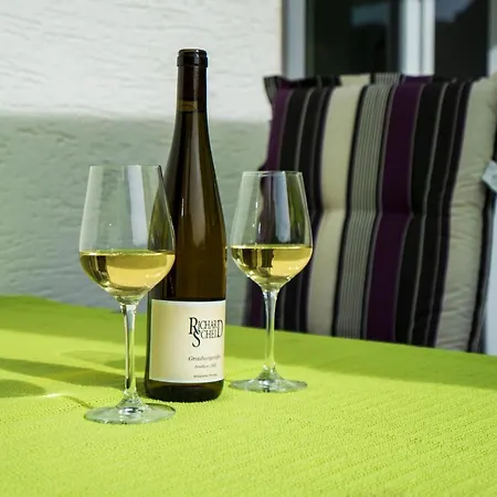 Haus Hanghuhn بولاي