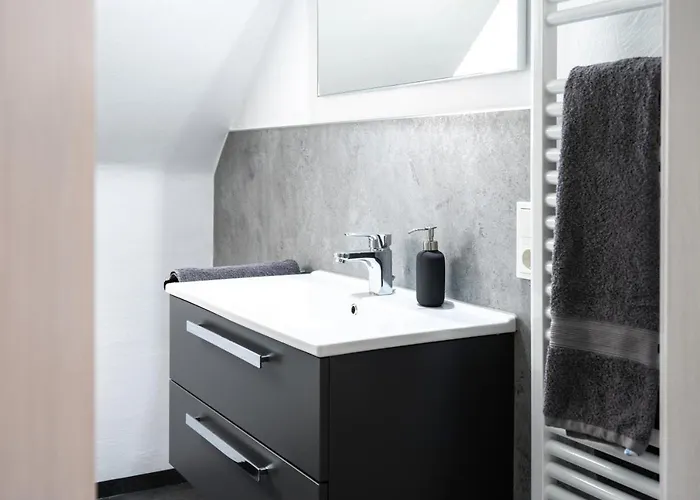 شقة Haus Hanghuhn *