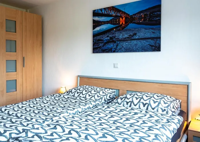 Haus Hanghuhn Lägenhet Bullay